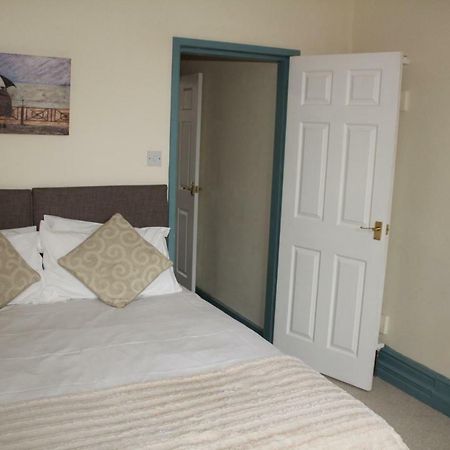 Georgian Town Flat Appartamento Oswestry Esterno foto
