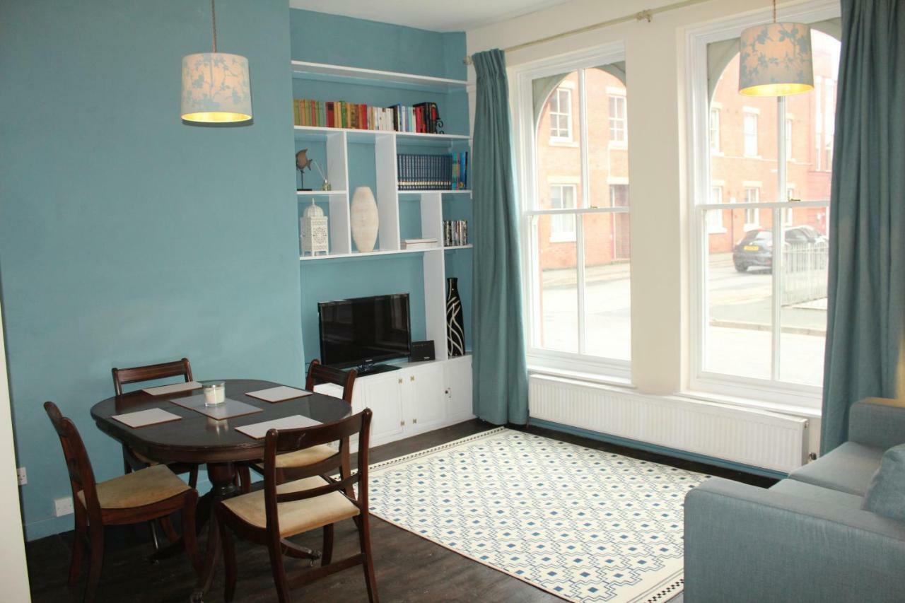Georgian Town Flat Appartamento Oswestry Esterno foto